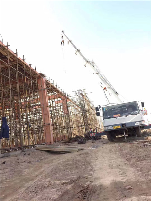 石景山区25 吨、50 吨吊车怎么选？多大重量 / 半径适合对应车型？